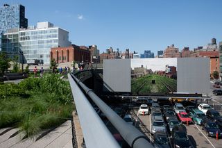 High line with Billboard to the right