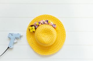 Add chicks to your DIY Easter bonnet