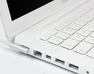 Apple macbook 2011