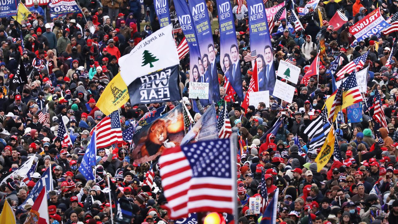 &quot;Appeal to Heaven&quot; flag flying amid U.S. and Trump flags at U.S. Capitol on Jan. 6, 2021