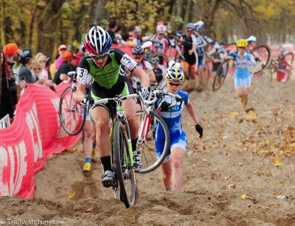 Kaitie Antonneau (Cannondale) riding with the leaders