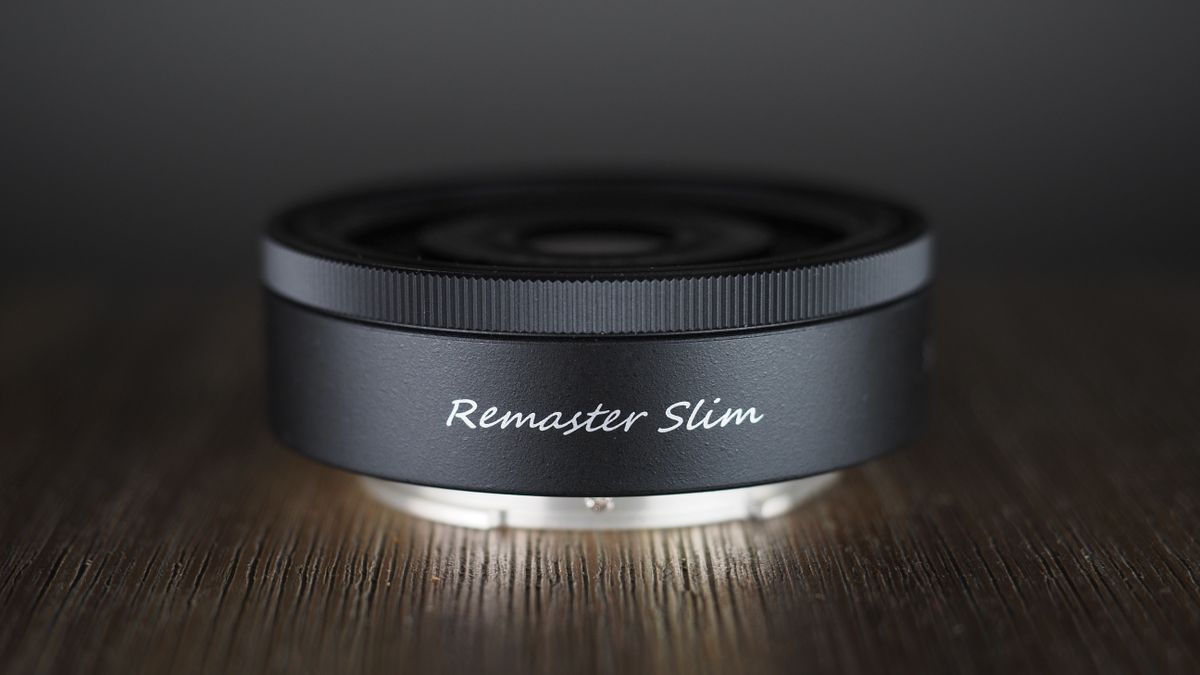 Samyang Remaster Slim module on a wooden surface