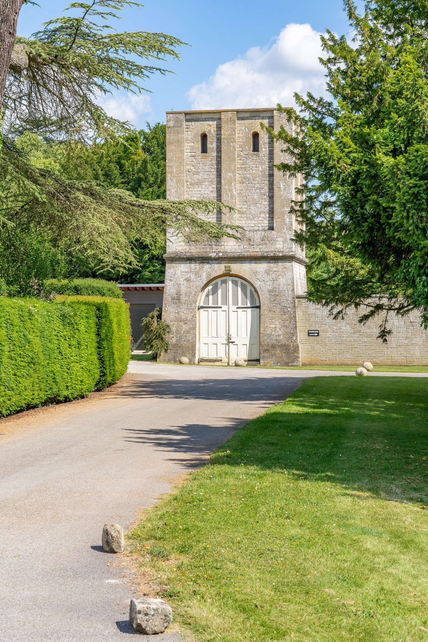 Images of Middleton Park in Oxfordshire