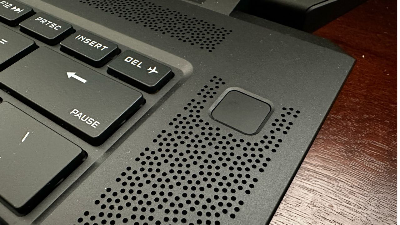 Corsair Voyager a1600