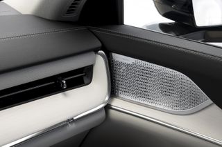 Bowers & Wilkins system in the Volvo EX90