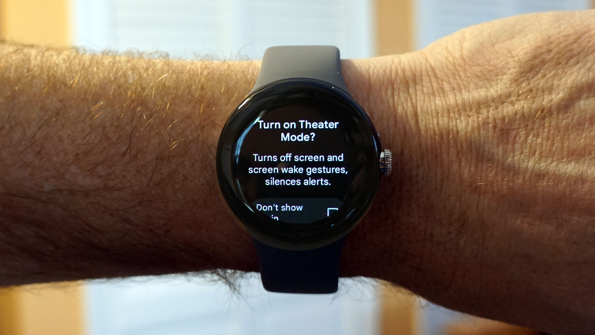 Google Pixel Watch Theater Mode