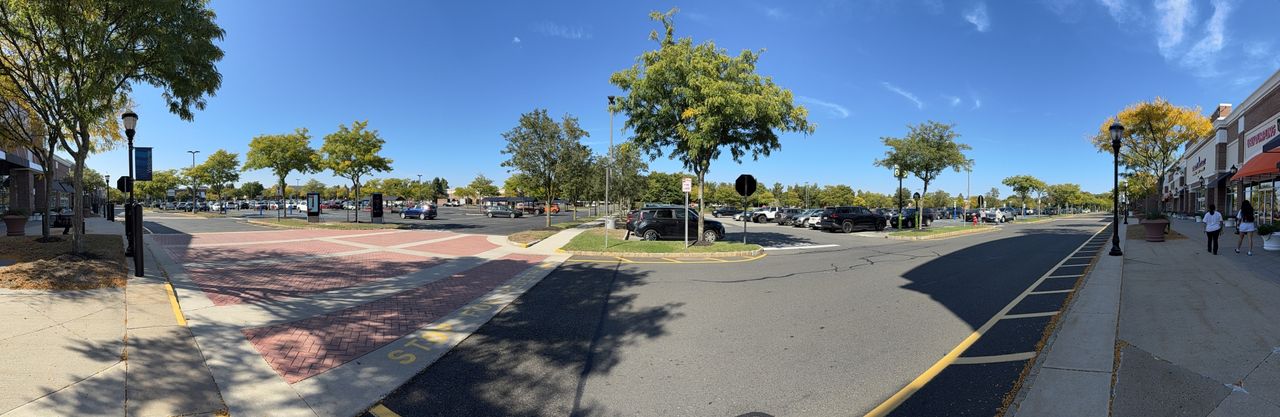 Apple iPhone 16 Pro Max panorama sample.