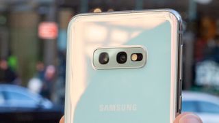 Samsung Galaxy S10e review