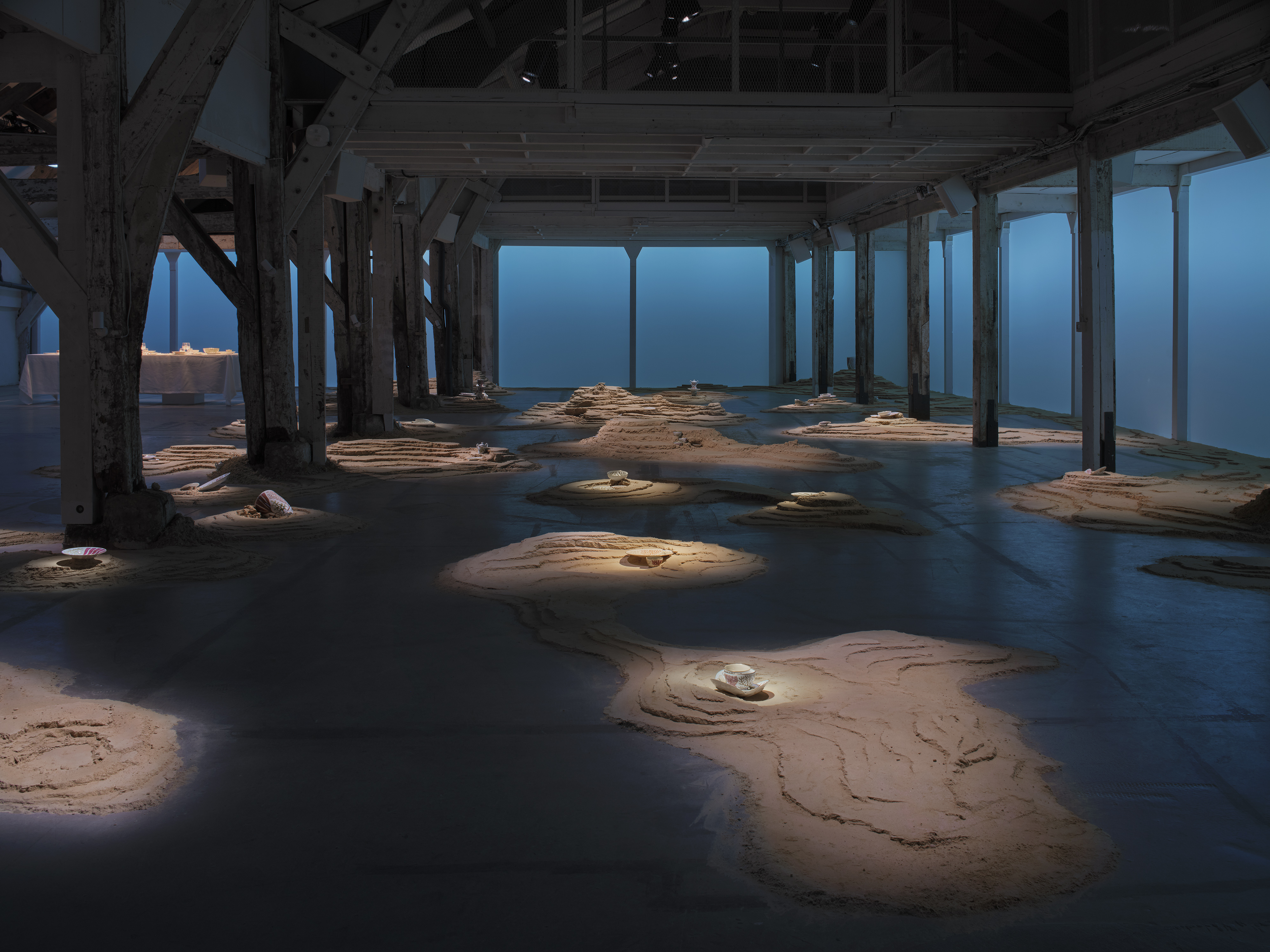 Hermes Tableware with botanical marine illustrations