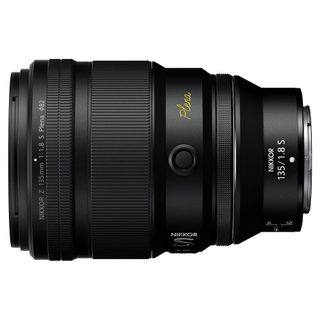 Nikon Z 135mm f/1.8 S Plena