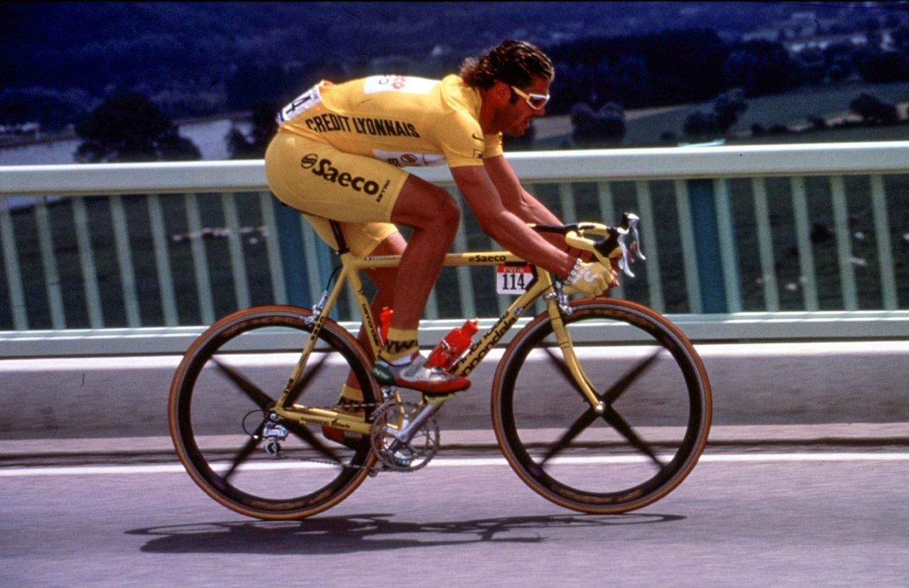 Saeco sprinter Mario Cipollini ges an all-yellow Cannondale CAAD3 frame to match his yellow jersey &ndash; and yellow shorts &ndash; at the 1997 Tour de France
