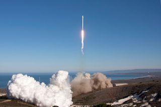 Falcon 9 Lifts Off from SpaceX’s Pad at Vandenberg, September 2013