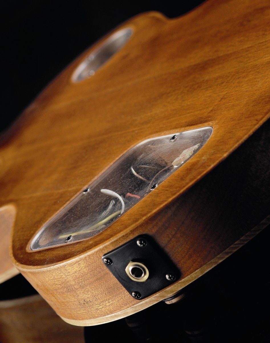 Clear cavity plates at the rear
