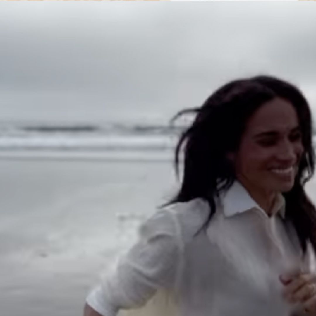 meghan markle running on a beach