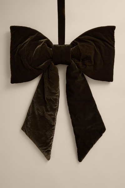 M&amp;amp;S Velvet Hanging Bow Decoration Dark green