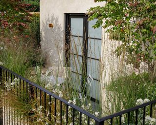 Balcony of Blooms, designed by Alexandra Noble – balcony garden at Chelsea Flower Show 2021