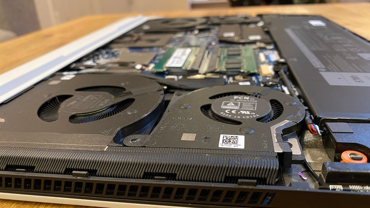 Alienware x17