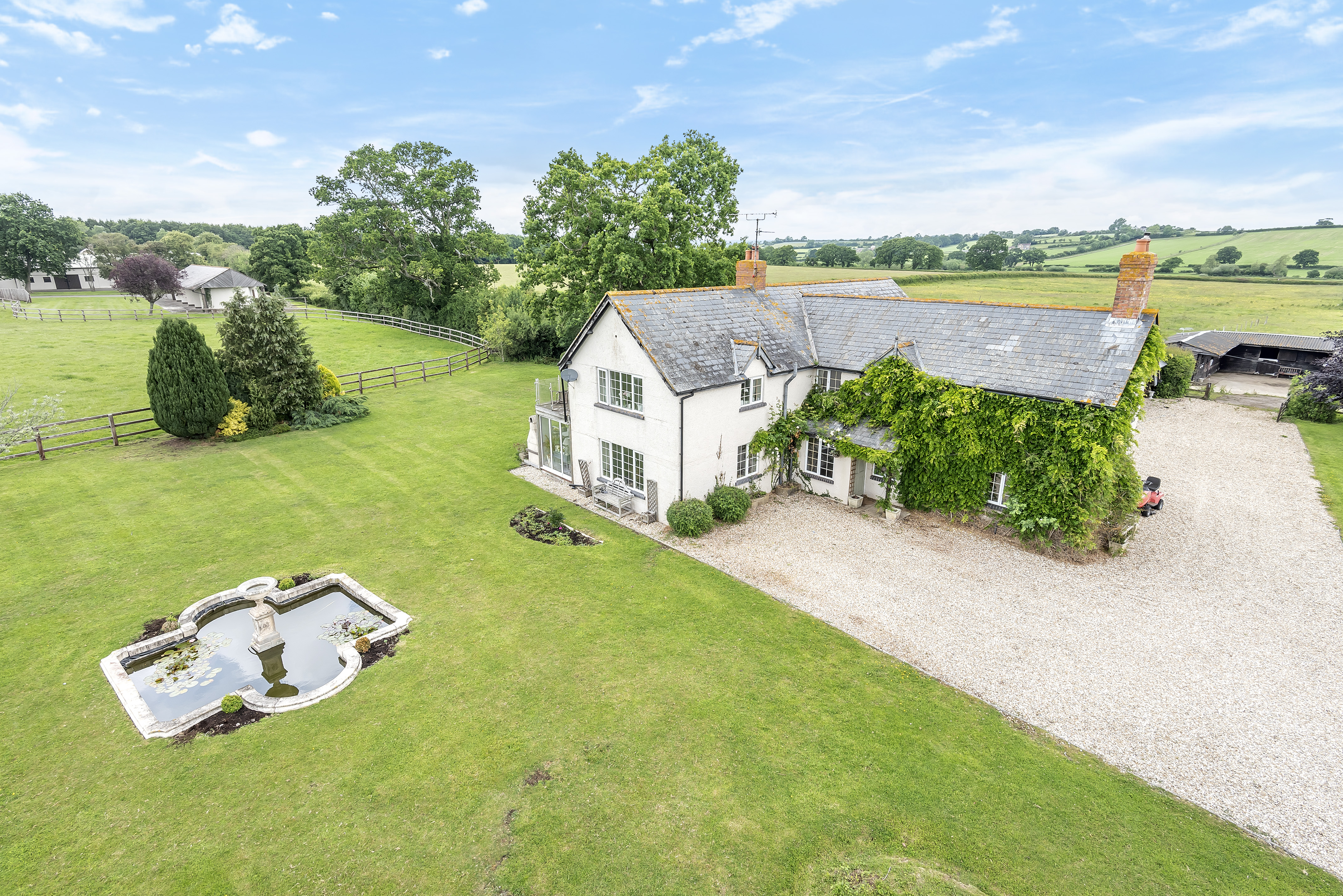 Hewingbere-Cottage.jpg