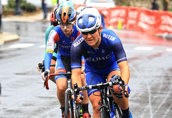 Lauretta Hanson (UnitedHealthCare Pro Cycling) and Sam Schneider (ISCorp Pro Cycling) punch in and get to work
