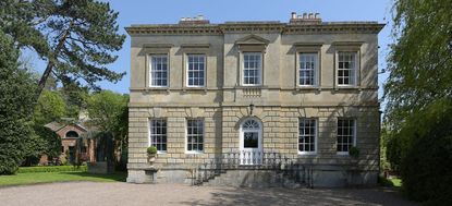 Rose Place near Worcester