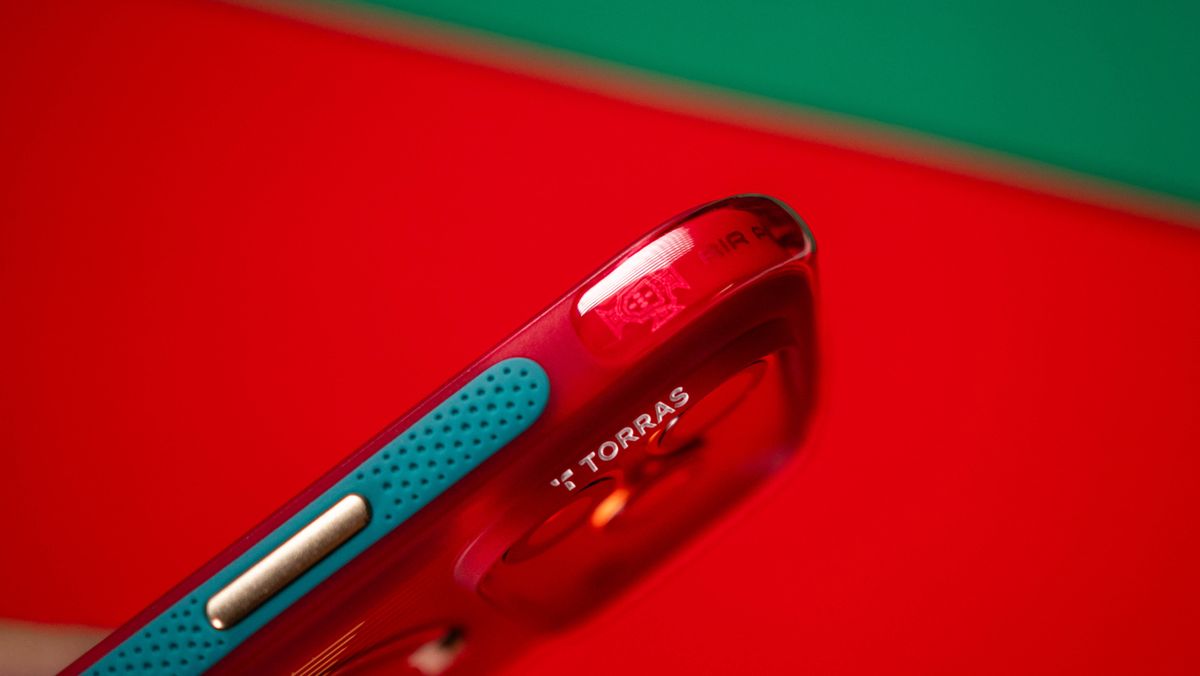 Torras Portugal football collab showing Ostand Q3 Air cases designed for the iPhone 17 Pro