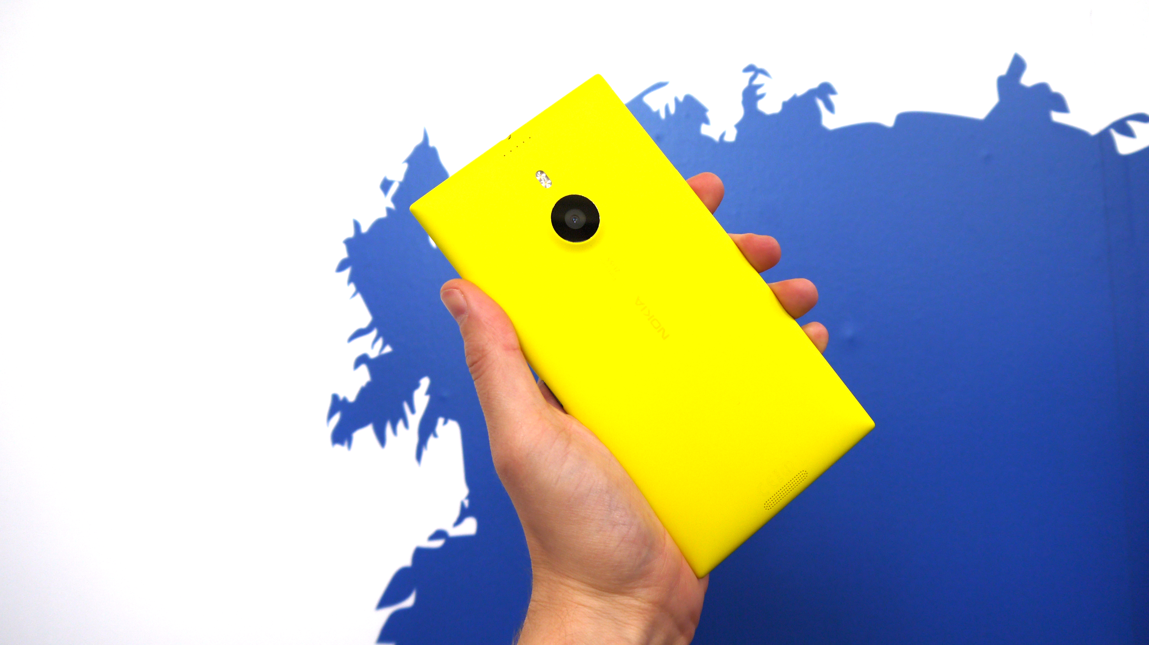 The Lumia 1520 is nothing more than a glorified hand warmer