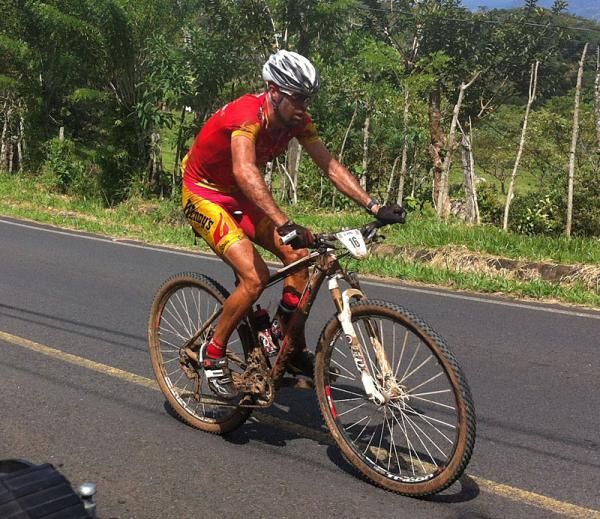 Race leader Paolo Montoya