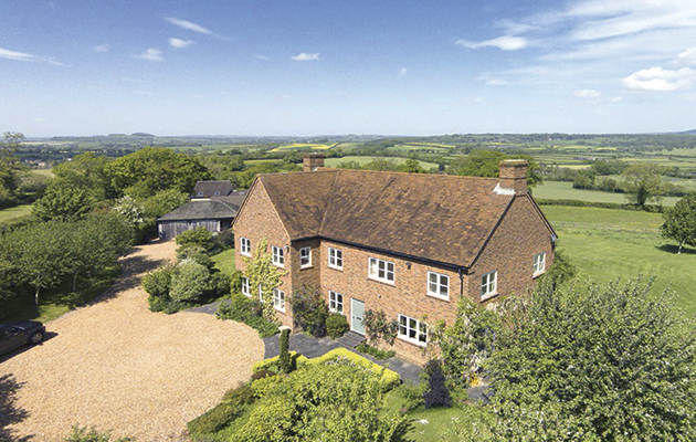 Savills-Northacre-Farm-&amp;pound;1695000-1.jpg