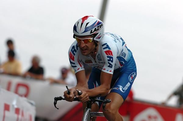 Vladimir Karpets (Team Katusha) time trials to a 22nd place finish.