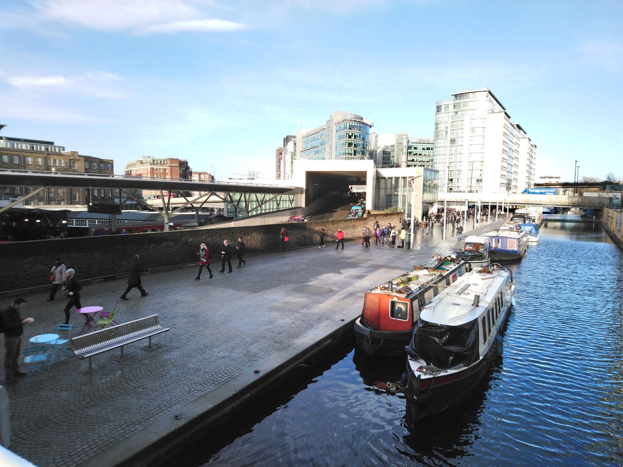 Tapping on the front of the nearest boat helps brighten it up, but the office buildings at the back suffer