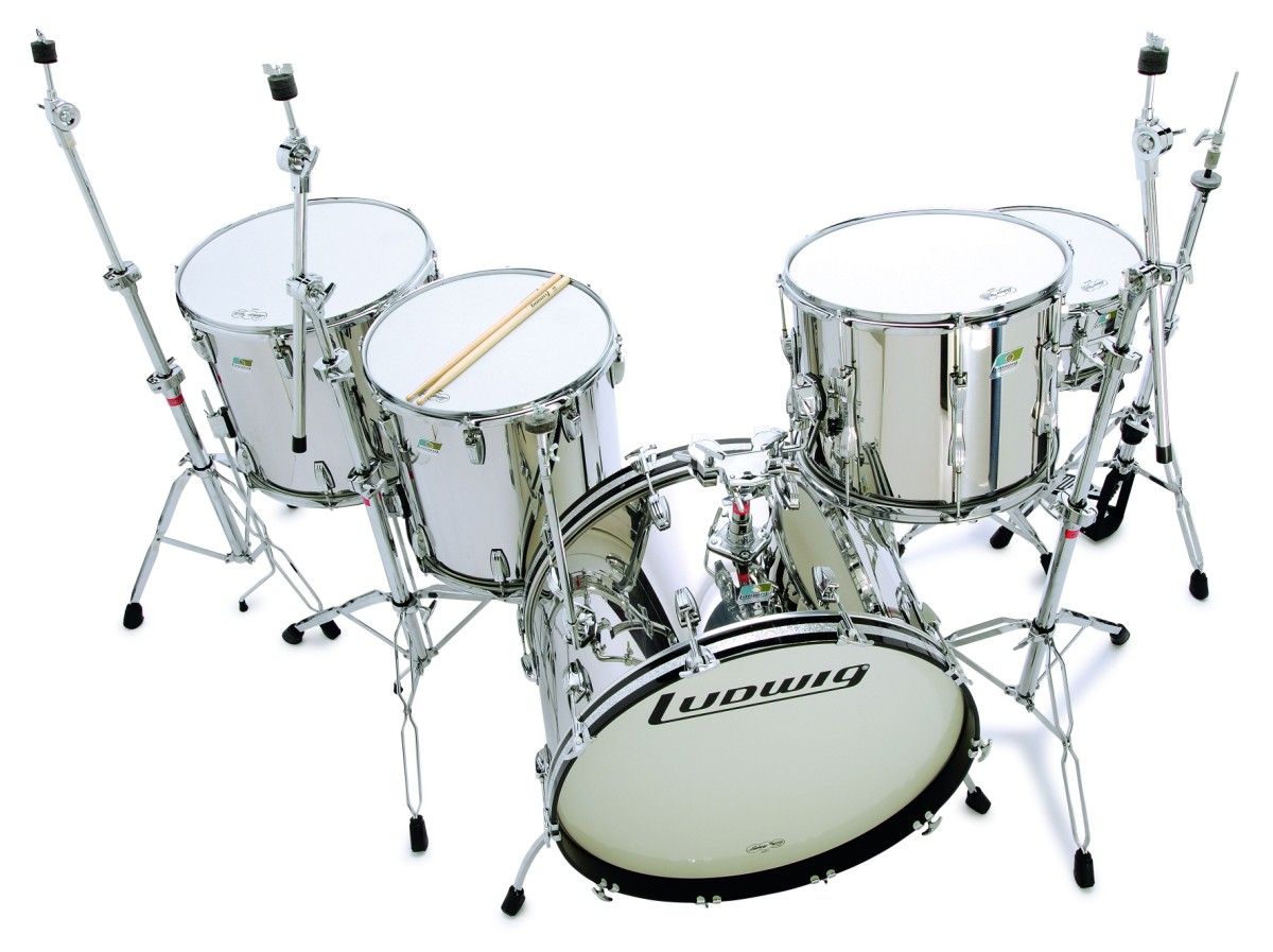 The foundation is a 26"x14" bass drum.
