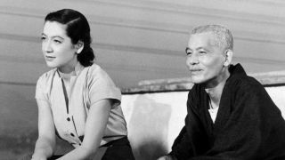 Staring off into the distance in Tokyo Story