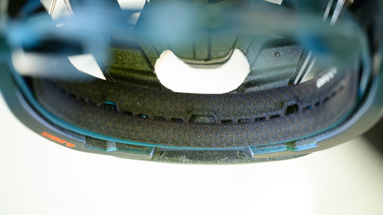 Giro Aries Spherical brow pad in helmet