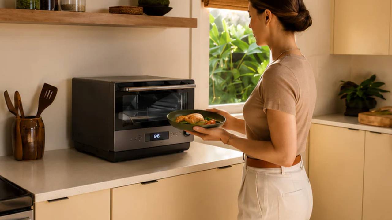 Panasonic Japanese Countertop Microwave NN-SF57RM