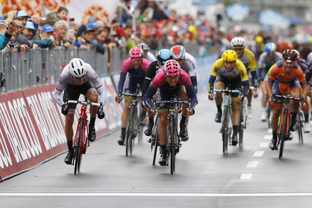 Sacha Modolo takes stage 13 of the Giro d'Italia.
