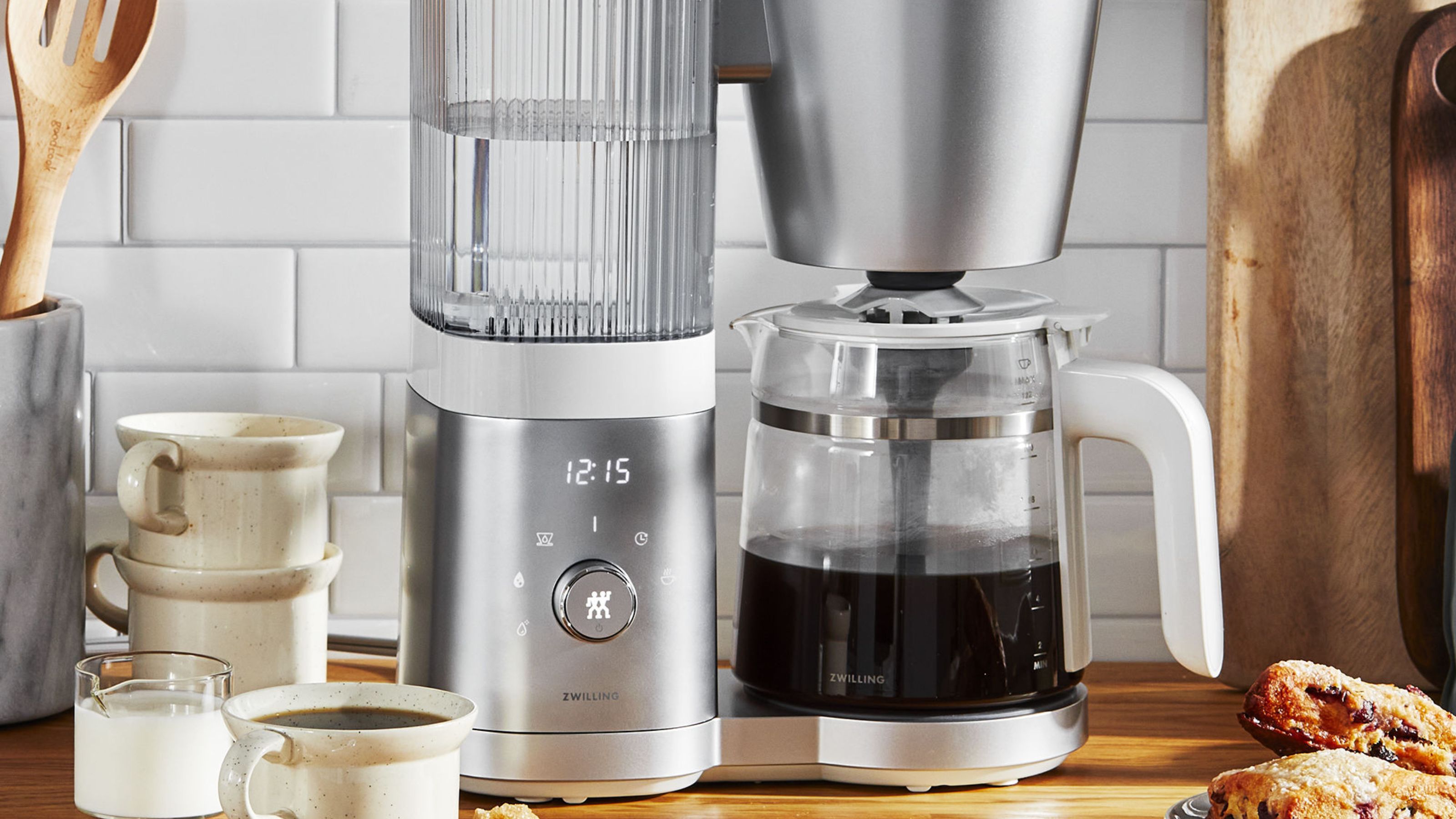 Brew the Perfect Cup: Zwilling Enfinigy Drip Coffee Maker Review 