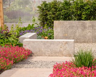 modern garden design with pebble inlays in hardscaping