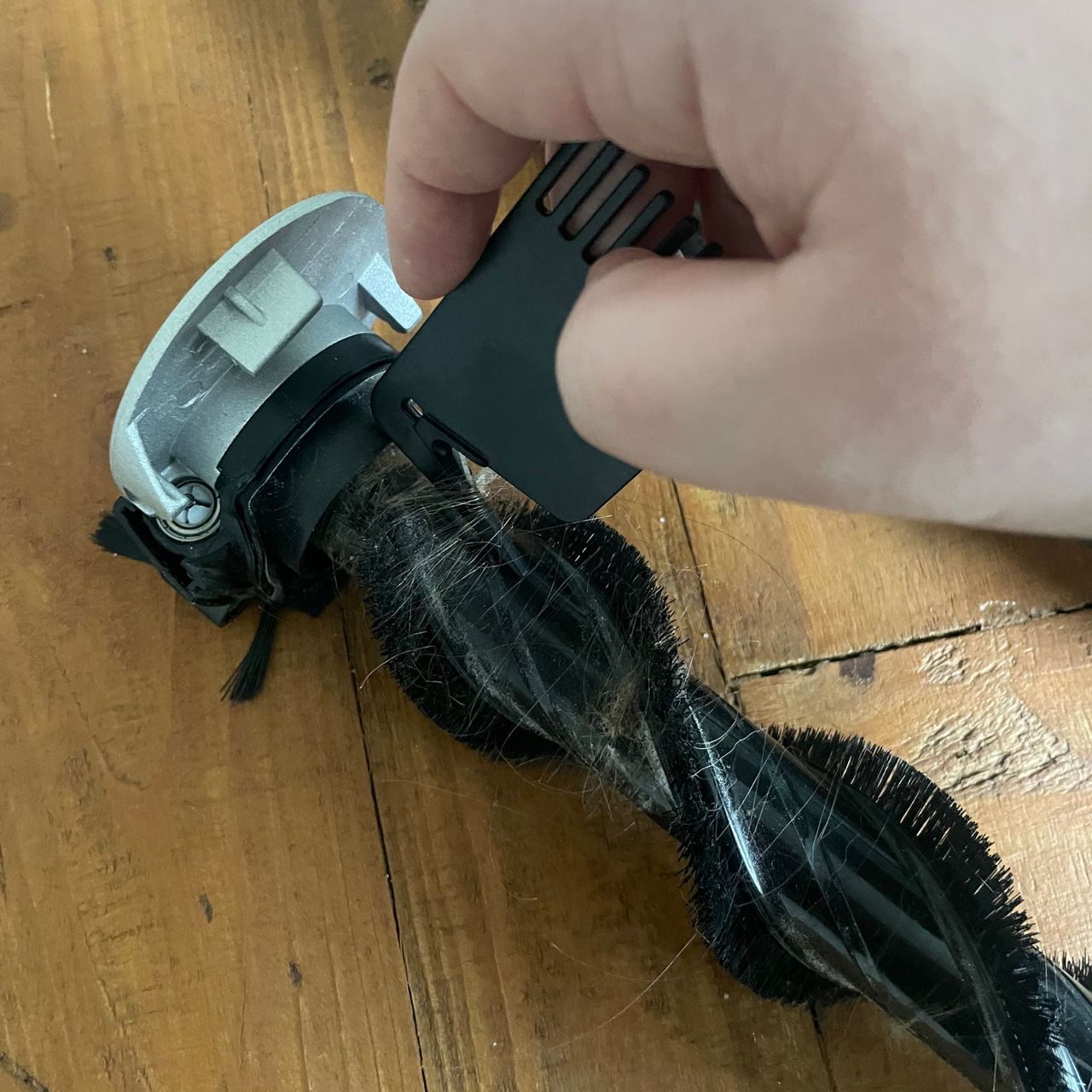 Gtech AirRam 3 hair removal tool