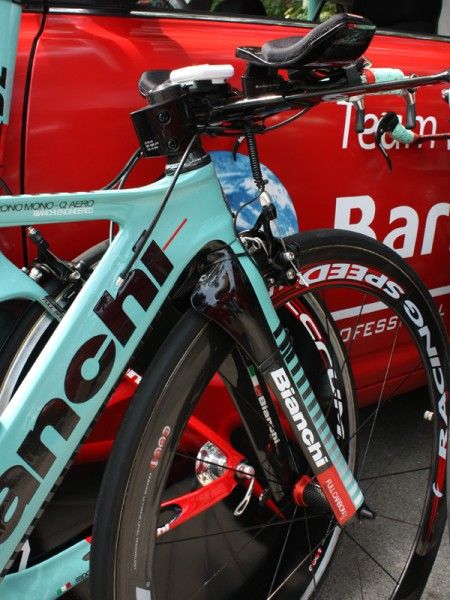 Long trailing edges on the fork supposedly smooth airflow coming off the back of the crown.