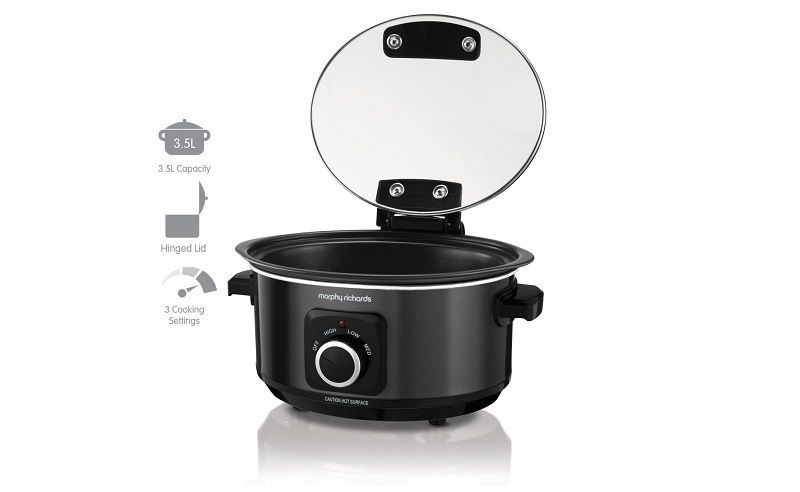 Best slow cooker for easy of use: MORPHY RICHARDS SEAR STEW HINGED LID SLOW COOKER