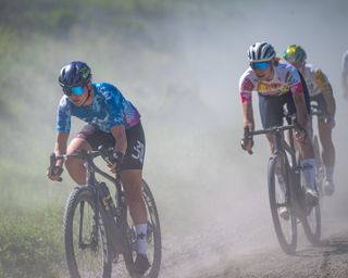 'Survial mode' lands Melisa Rollins sixth place at Sea Otter Gravel after breaking both wrists