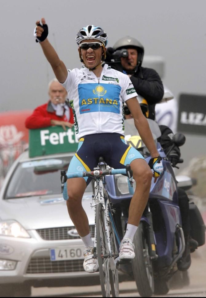 Alberto Contador takes the plaudits atop the Angliru in 2008.