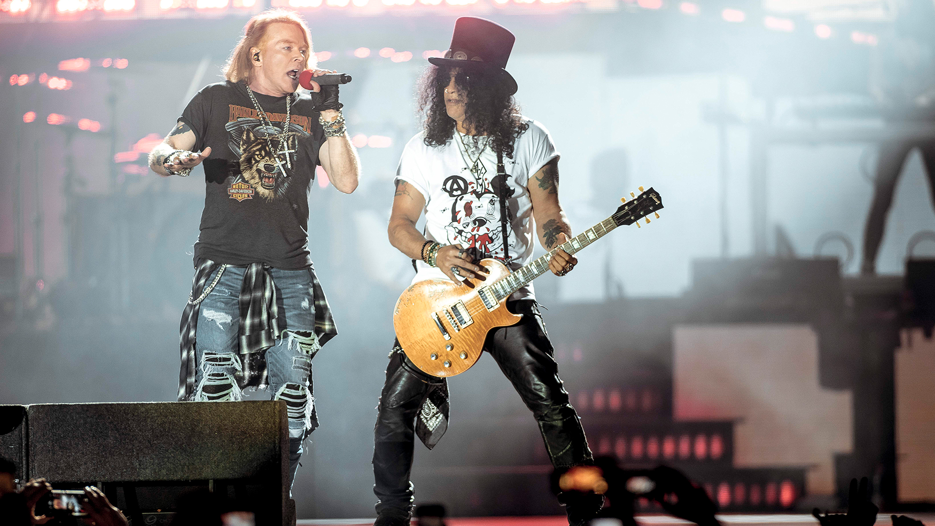 Guns N' Roses' Slash reveals his guitar heroes - Radio X