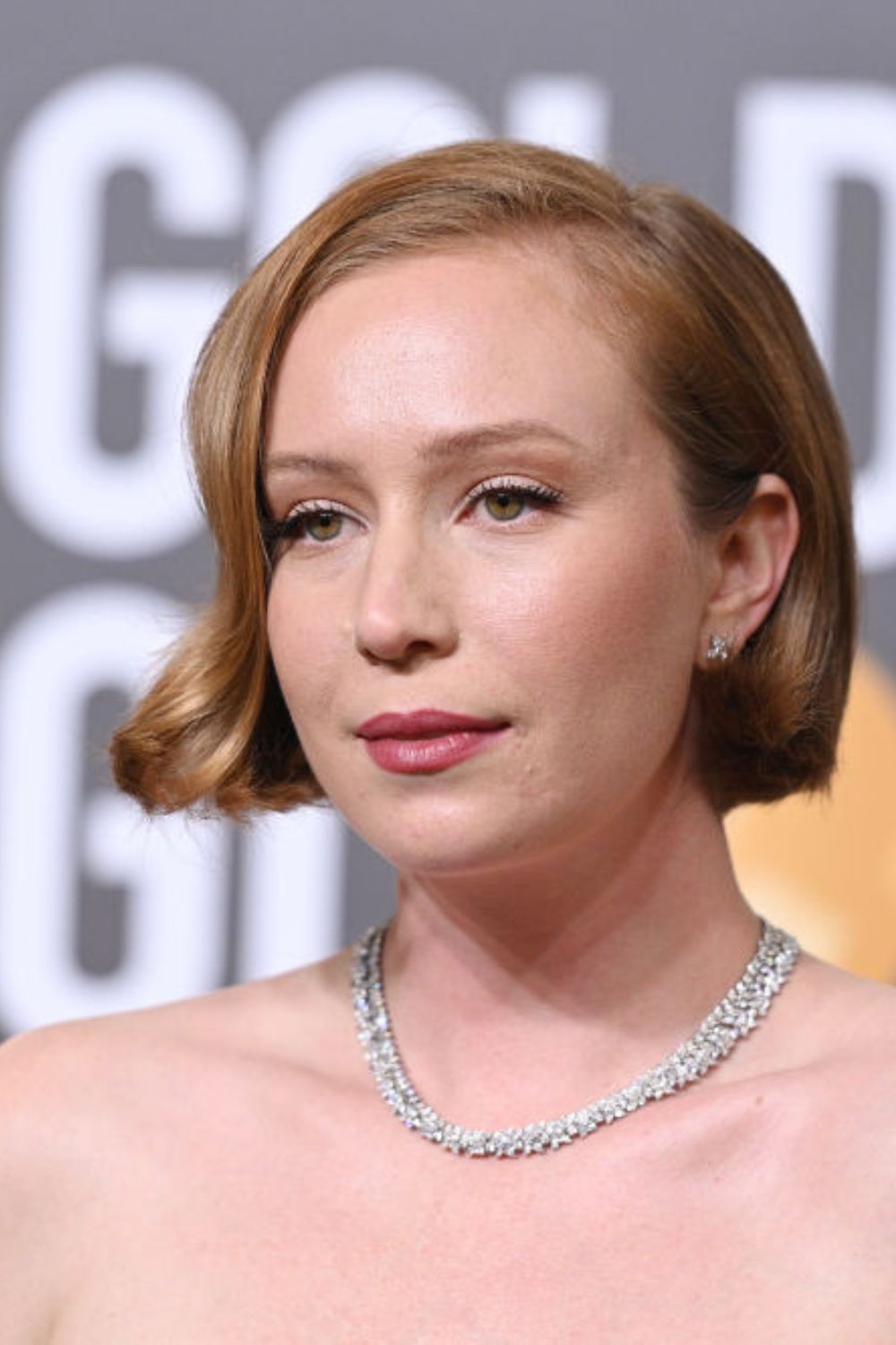 Hannah Einbinde golden globes bob