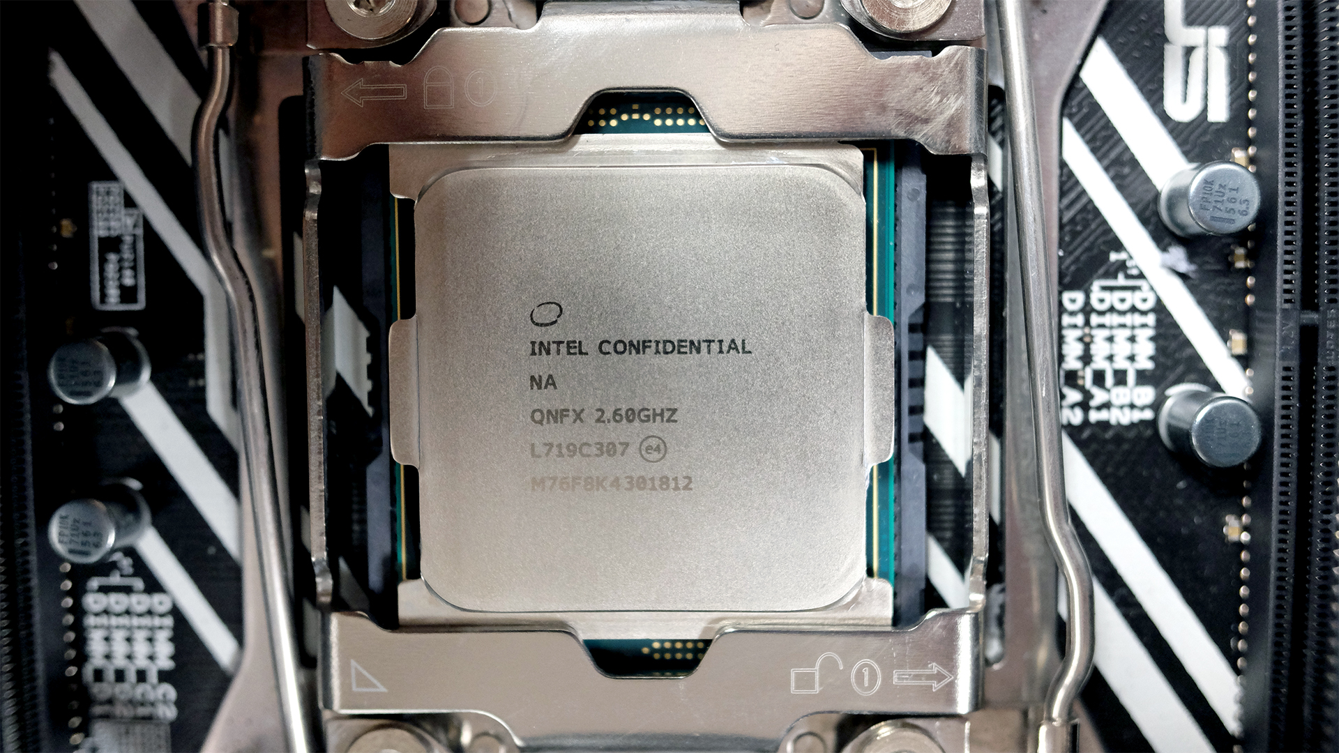  Intel BX80673I97980X Core i9-7980XE Processors : Electronics