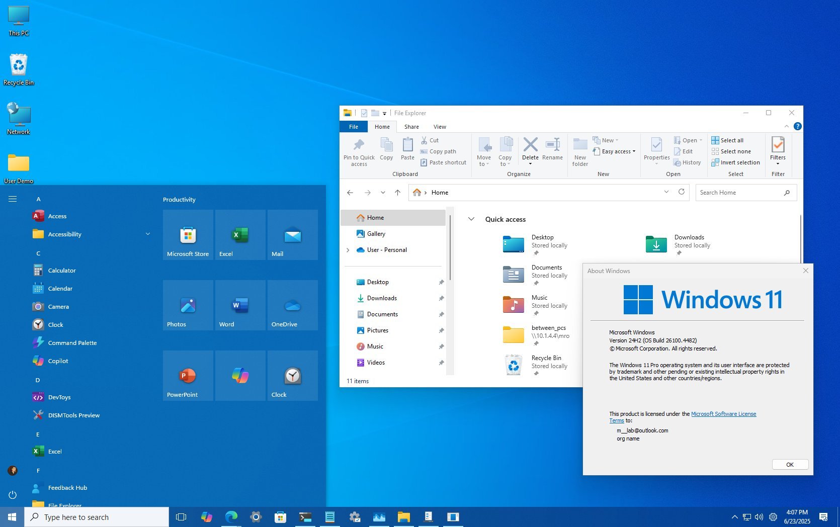 Windows 11 like 10 desktop