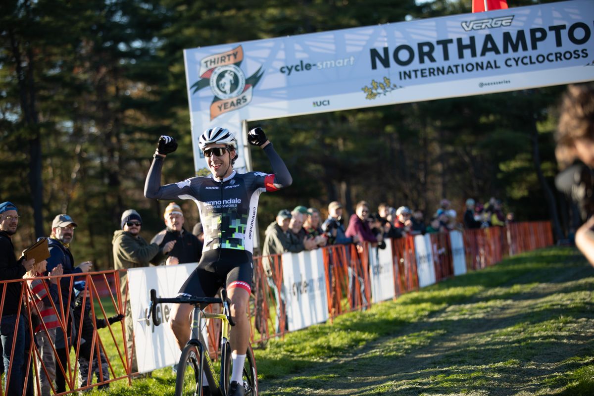 Curtis White wins Day 1 2021 NoHo International CX