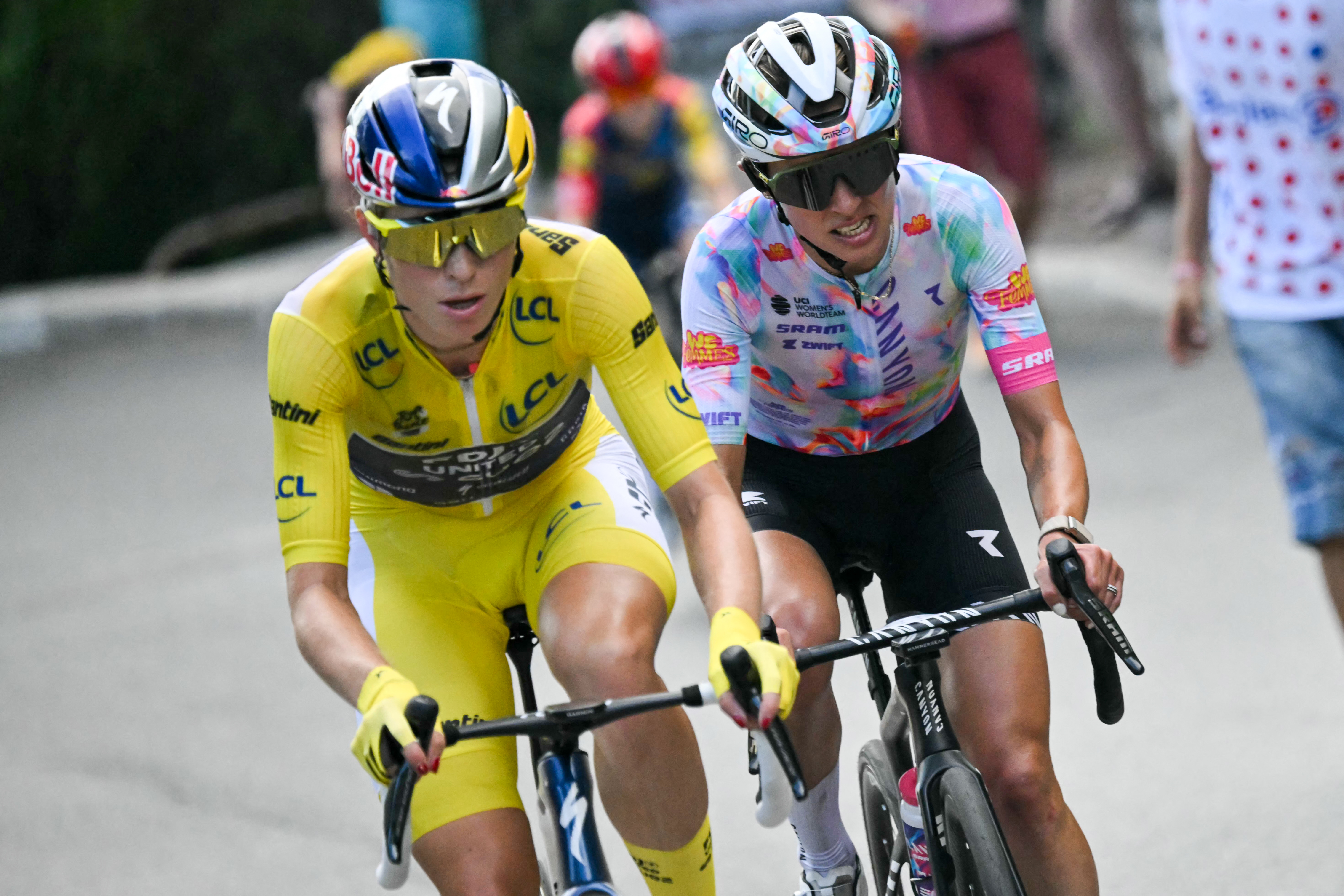 Demi Vollering and Kasia Niewiadoma-Phinney at the Tour de France Femmes