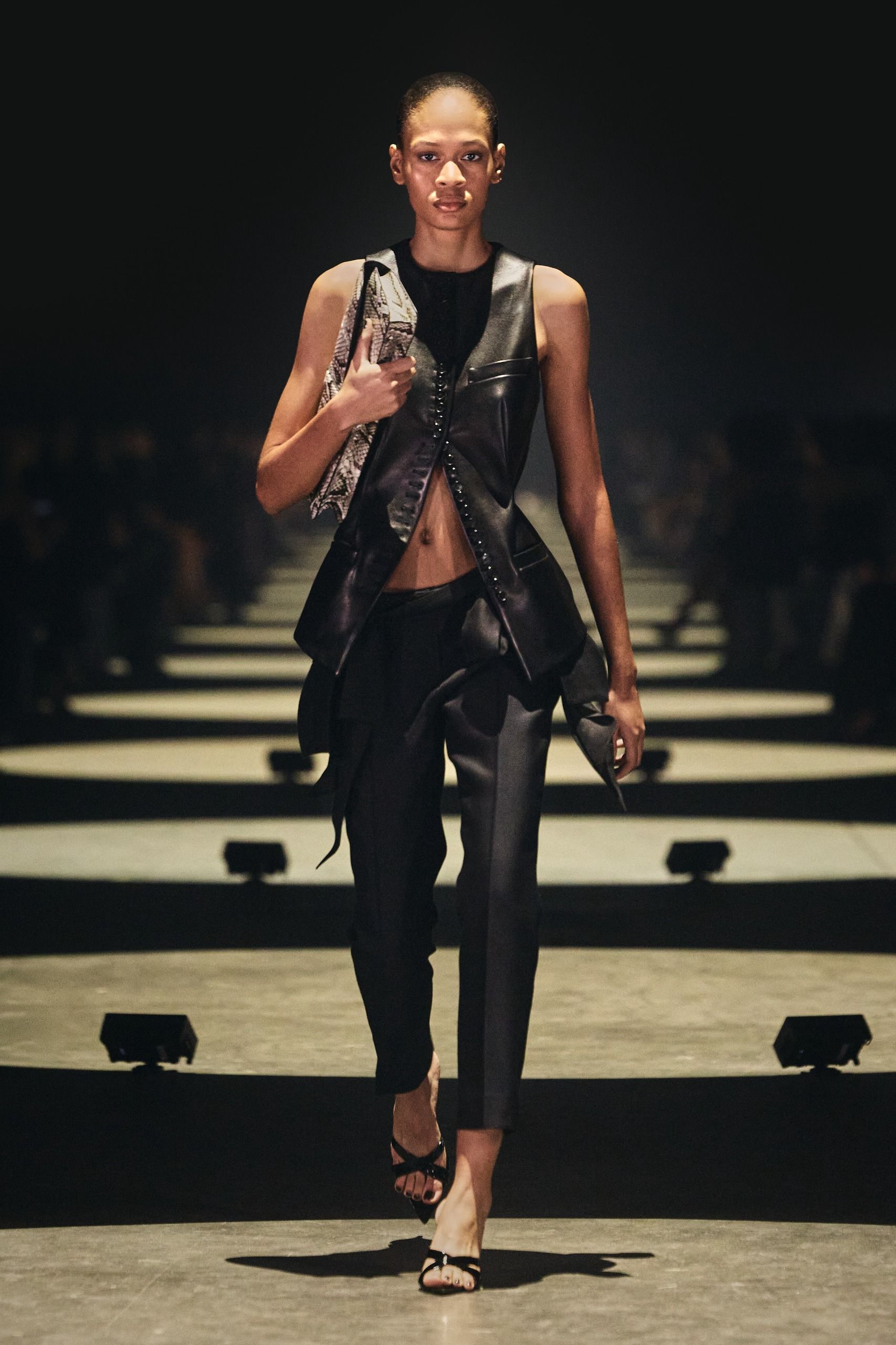 Khaite S/S 27 runway, cropped skinny pants trend