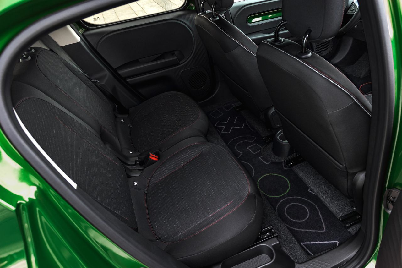 Interiors shots of the renault Twingo